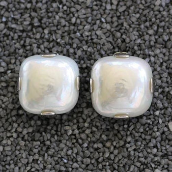Rounded Square Pearl in Colors
