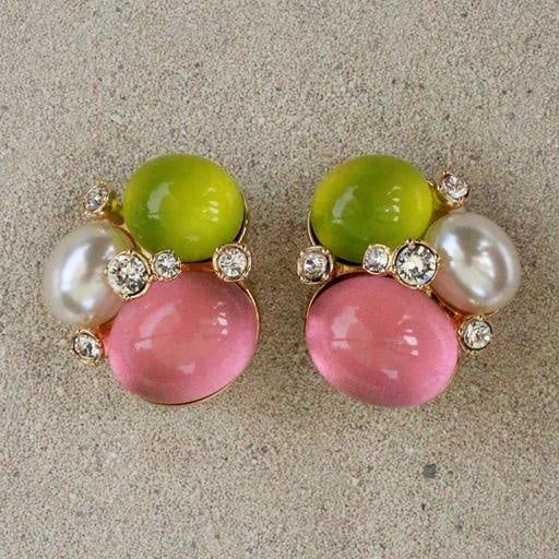 Vcexclusives: Three Large Stones W/ Pink Green And Pearl