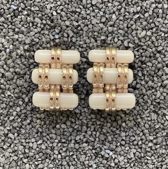 Treads with Colors