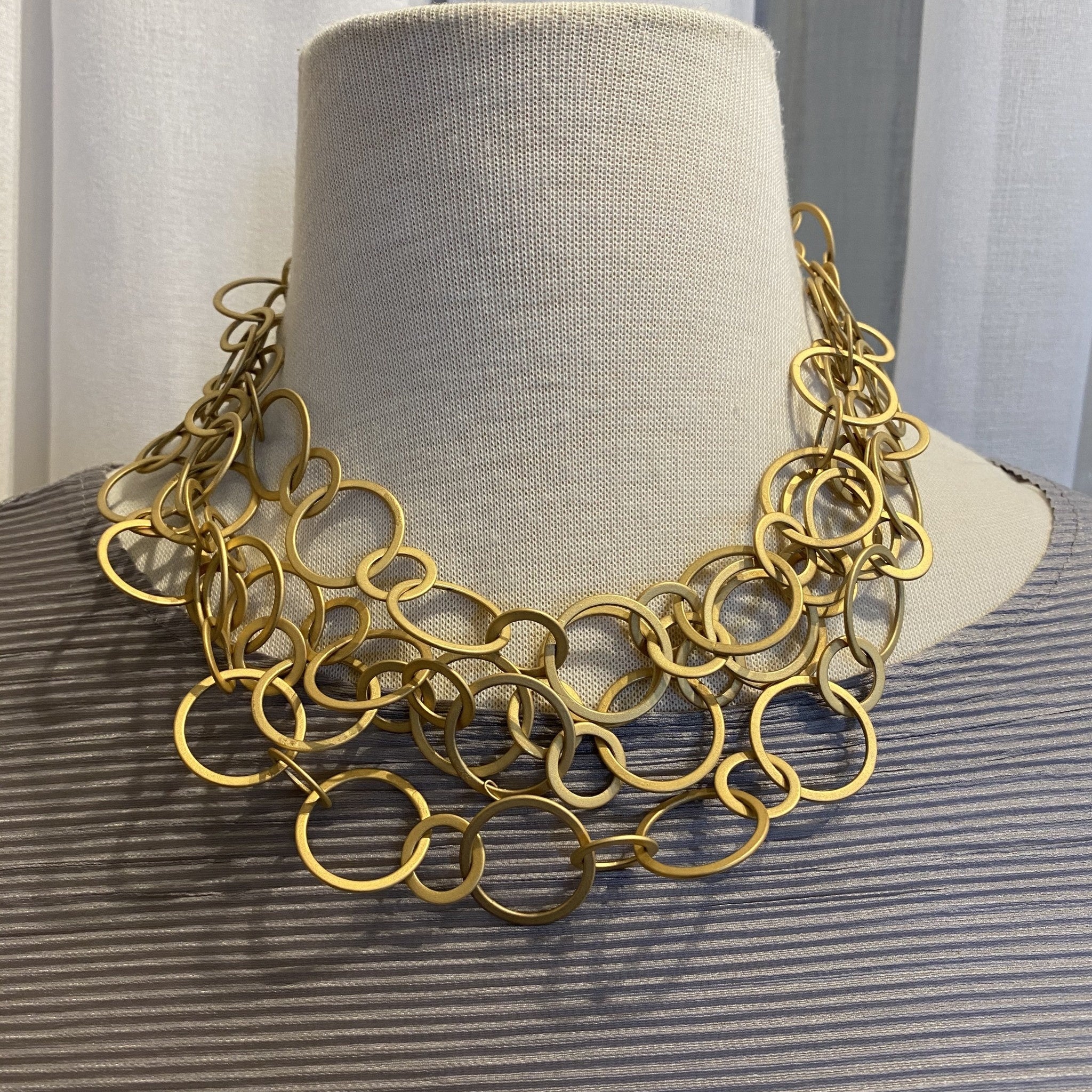 Matte Circle Chain