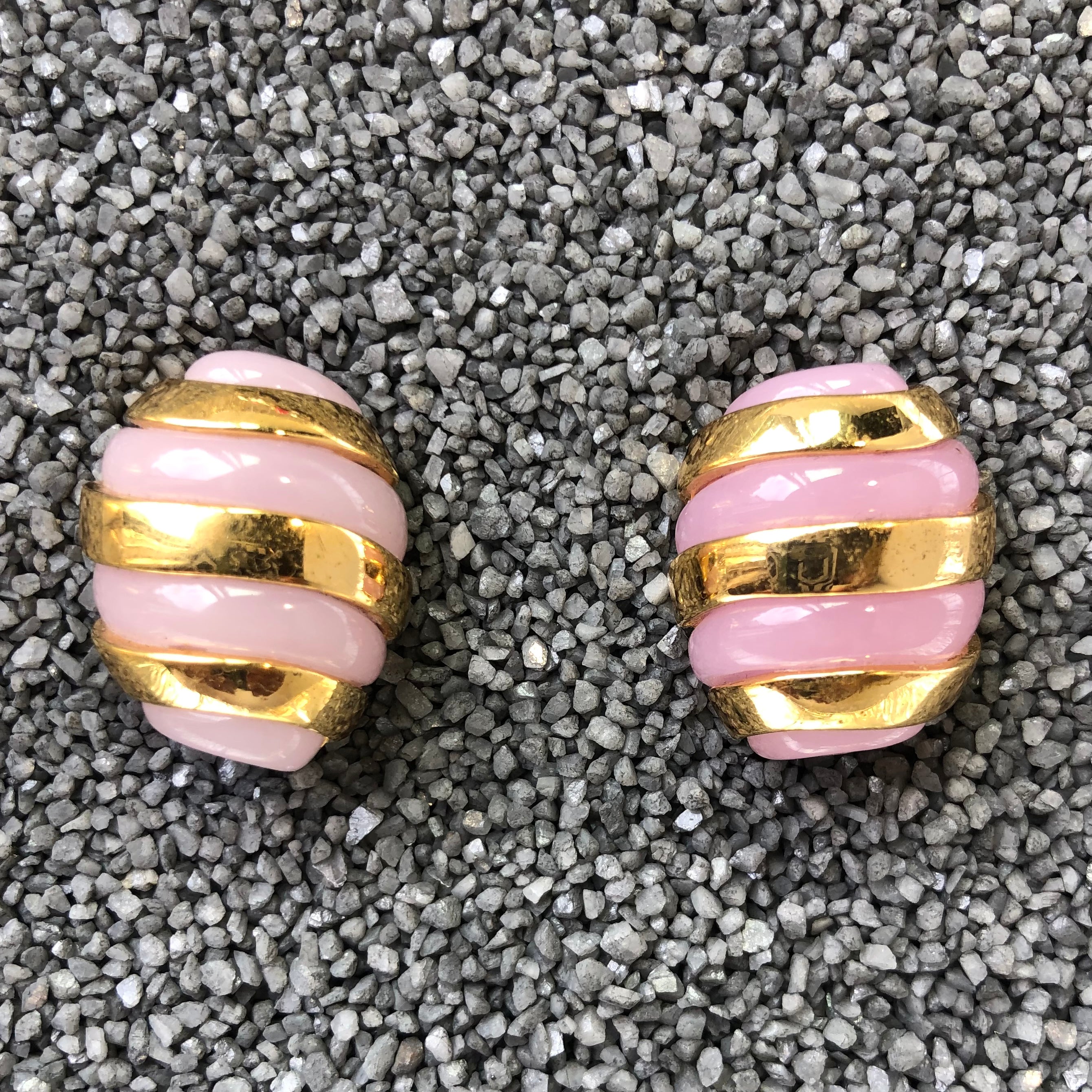 Banded Egg