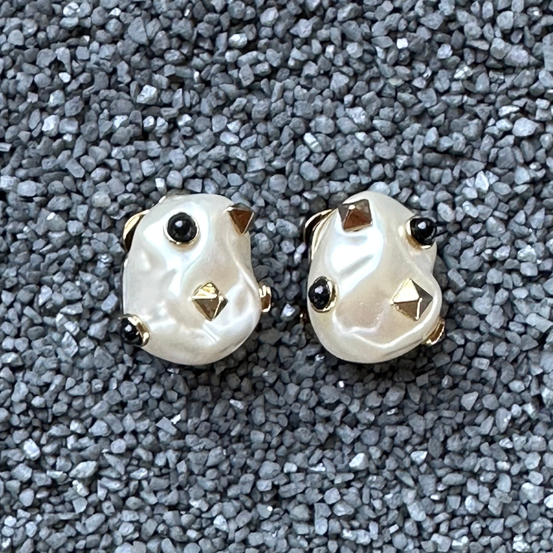 Baroque Pearls with Color Chips