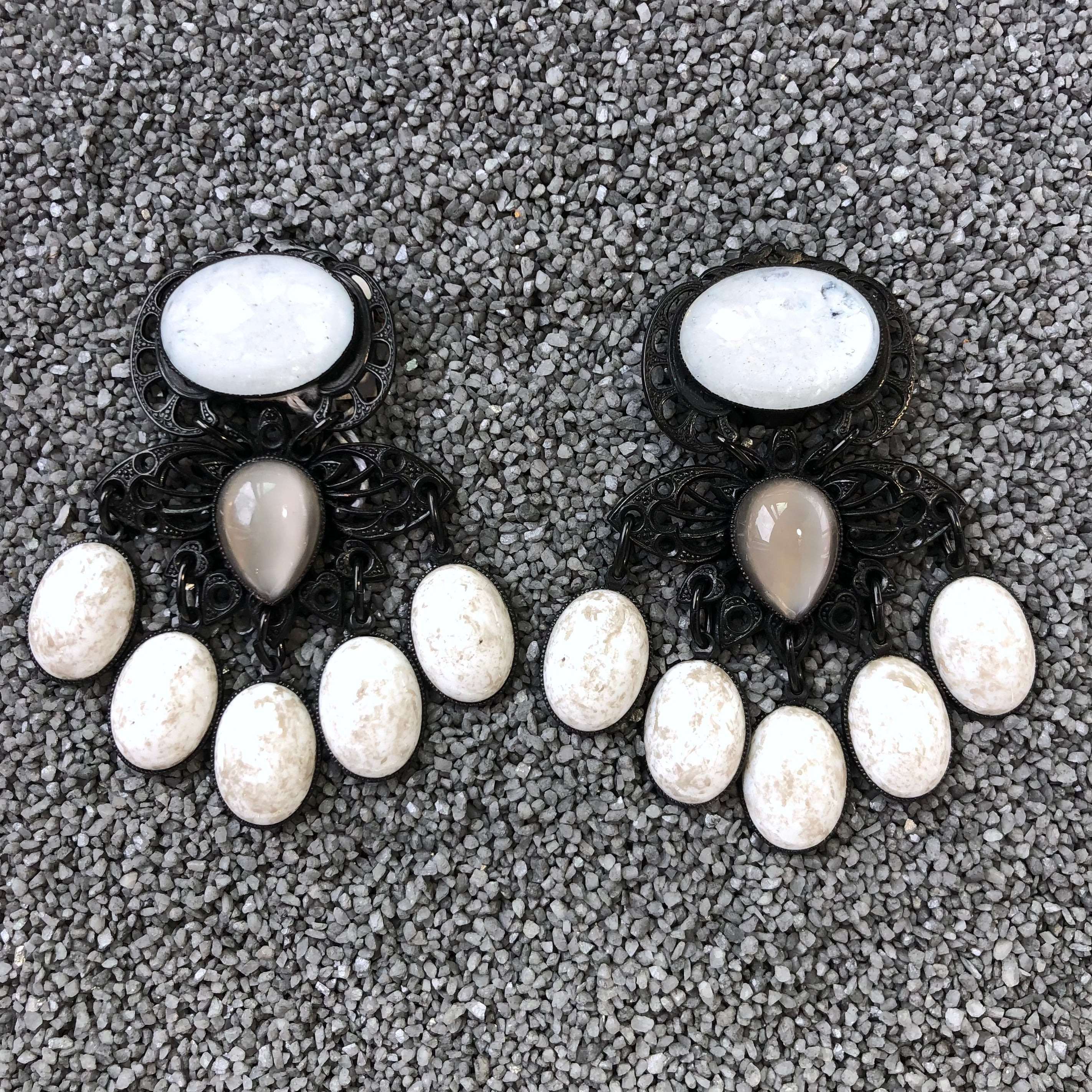 Black White Grey Drop