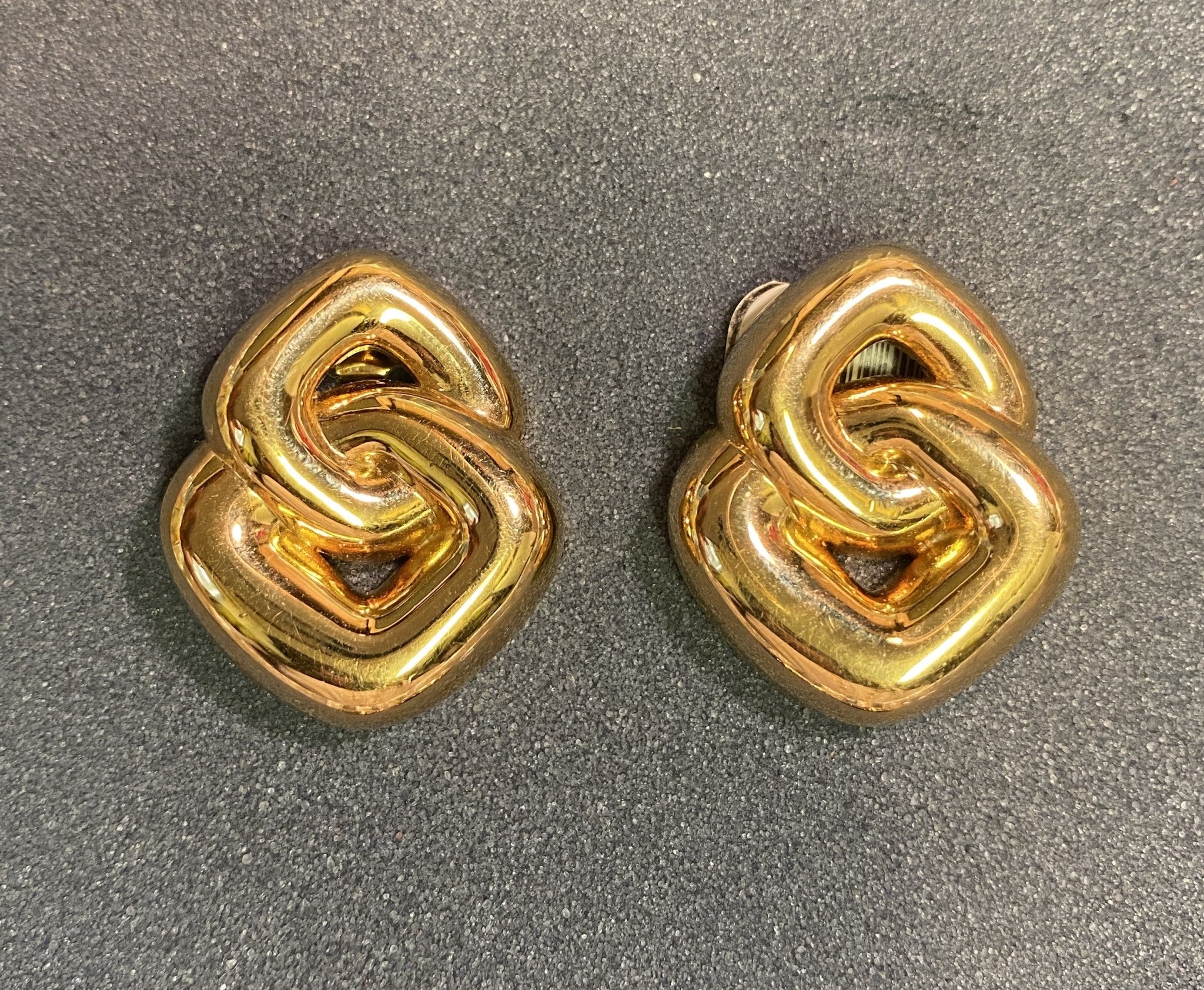 Gold Square Link