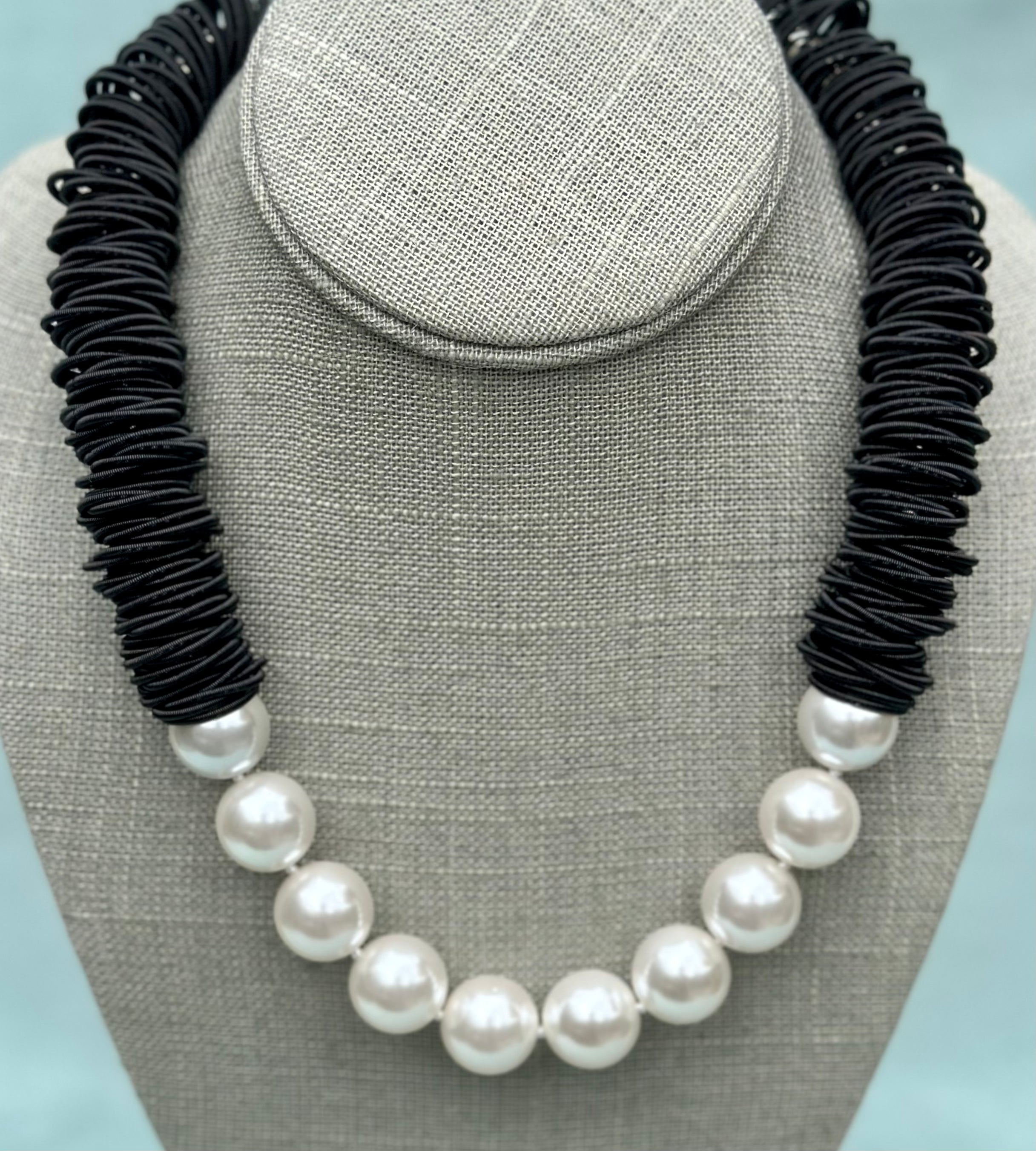 Piano Wire with Pearls in Colors