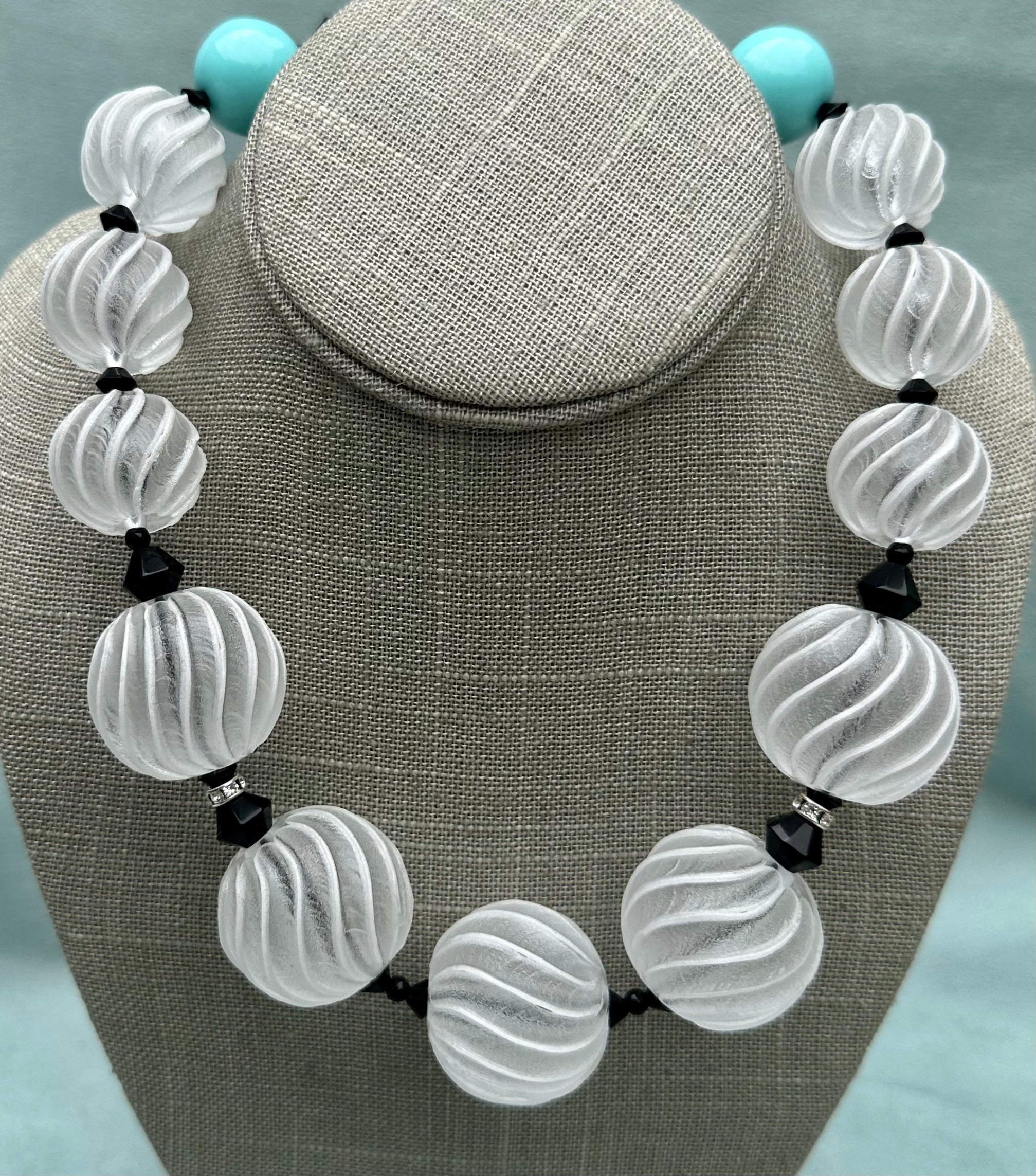 Ricciolo Choker