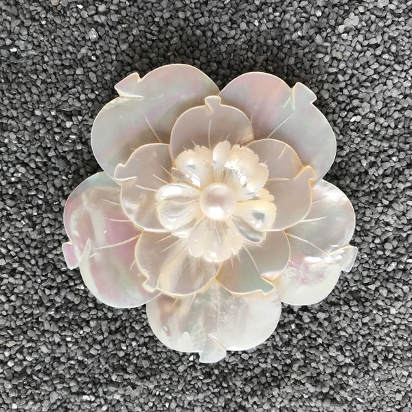 White Pearl Flower Pearl Center