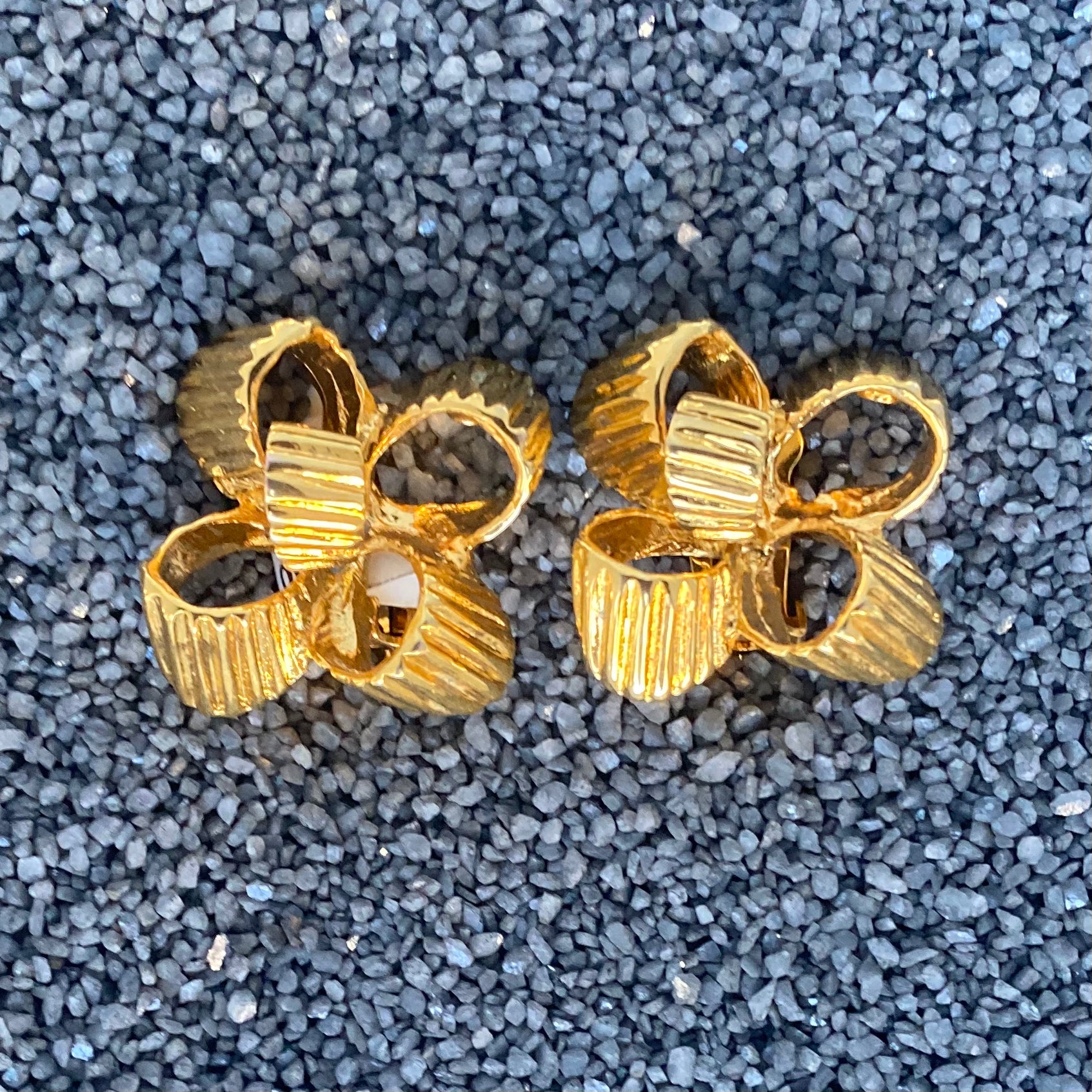 Bow Polished Gold