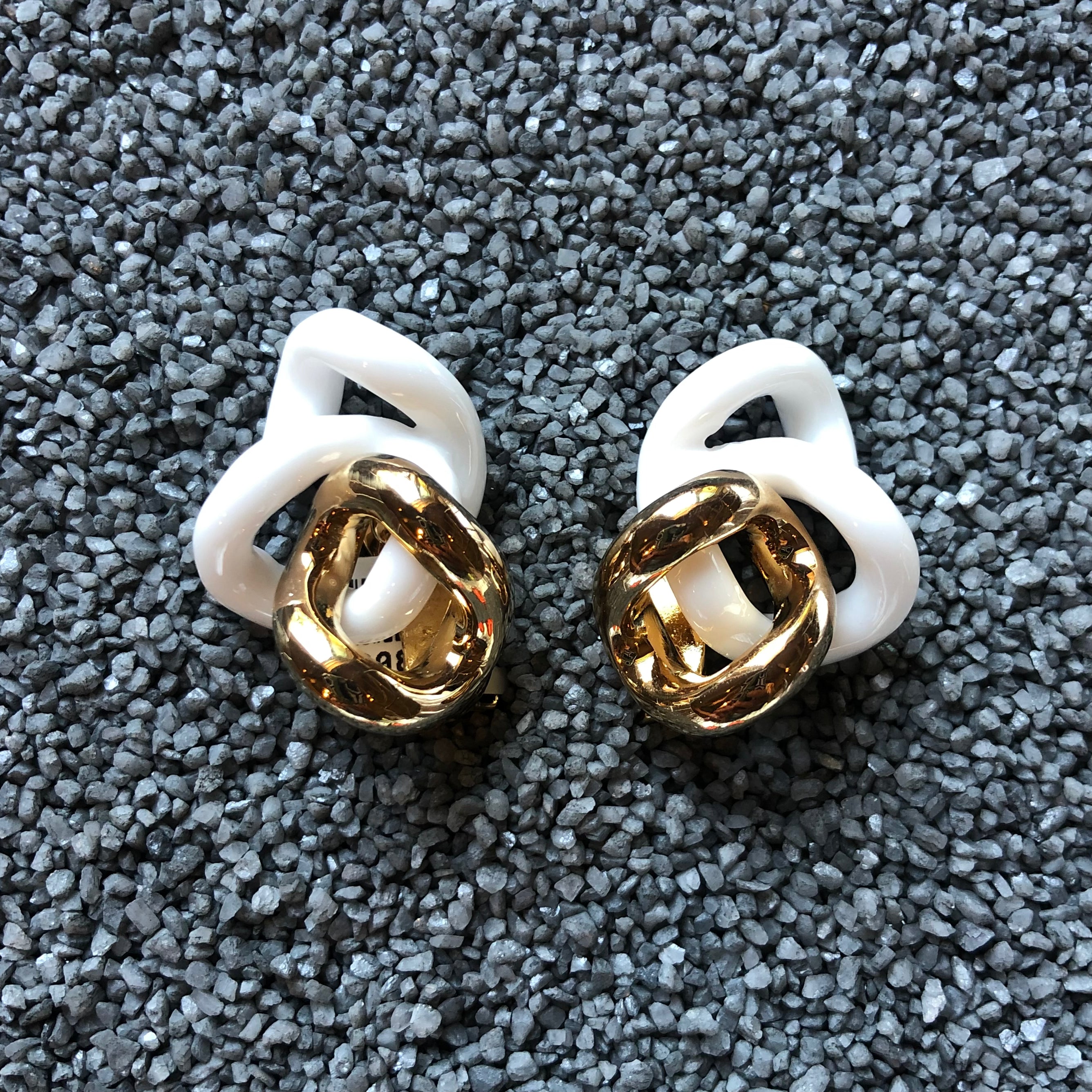 Knot Gold with Colors