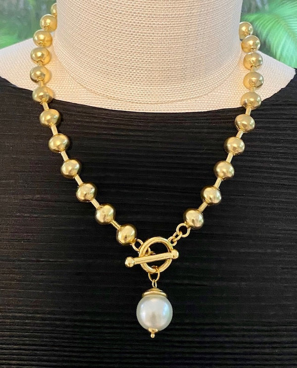 Gold Pearl Necklace