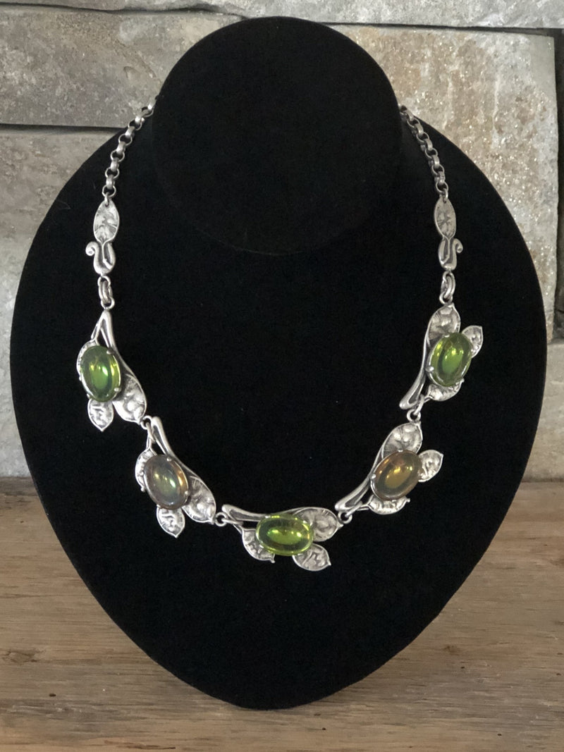 Antique Silver, Oval Green Crystals Necklace