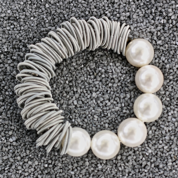 Vcexclusives: Pearls With Silver Wire